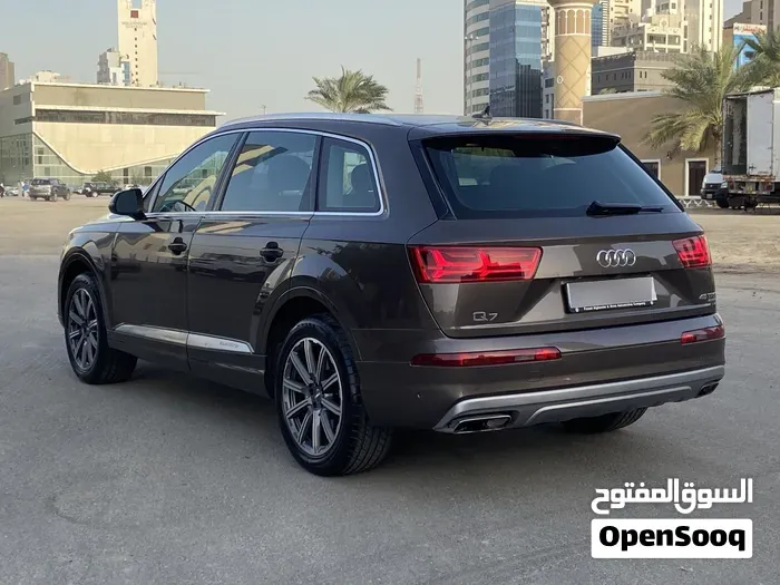 Audi Q7 2017 photo 4