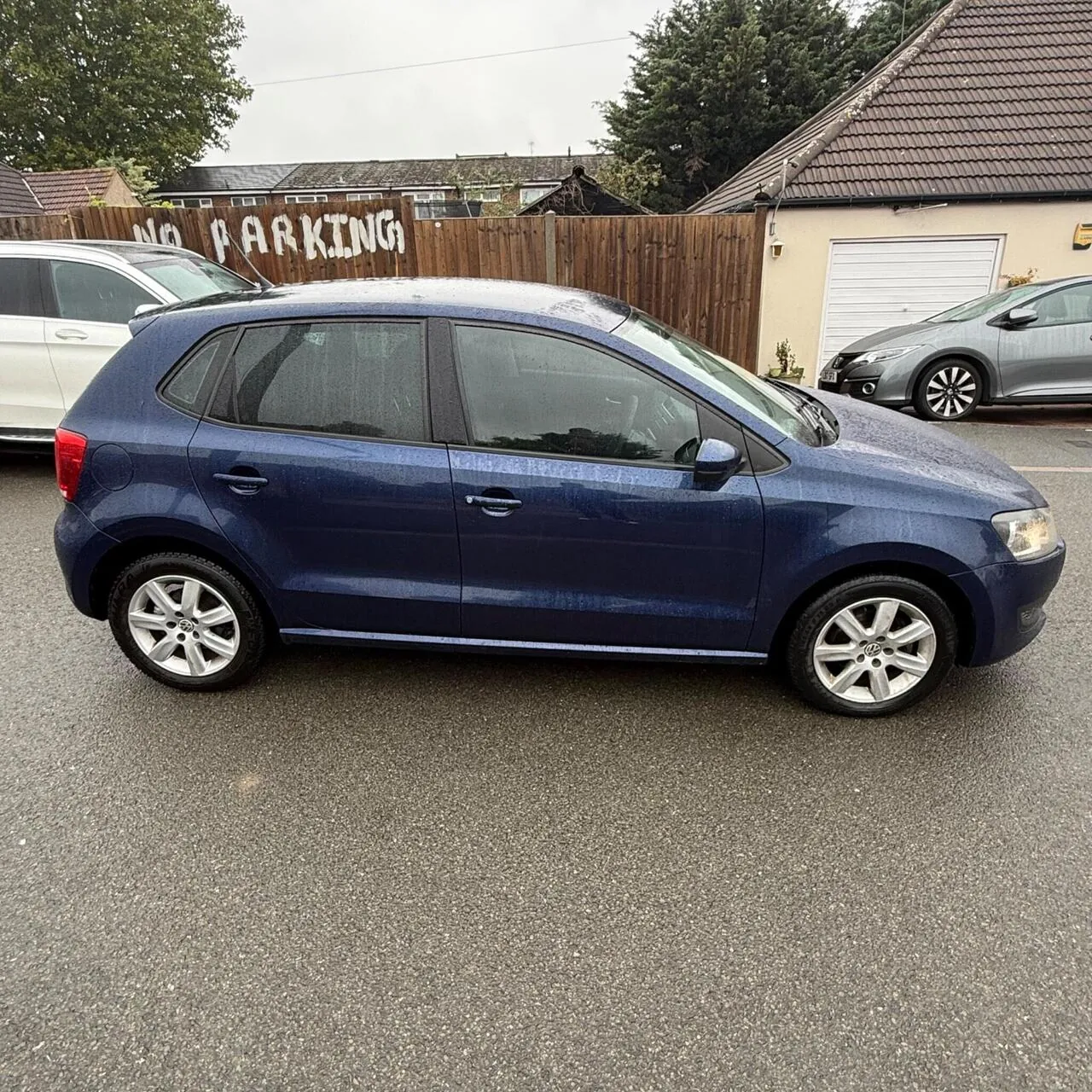 Volkswagen Polo 2009 photo 2
