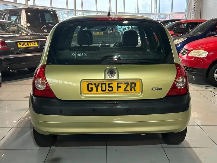 Renault Clio 2005 photo 5
