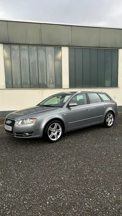 Audi A4 2005 photo 2