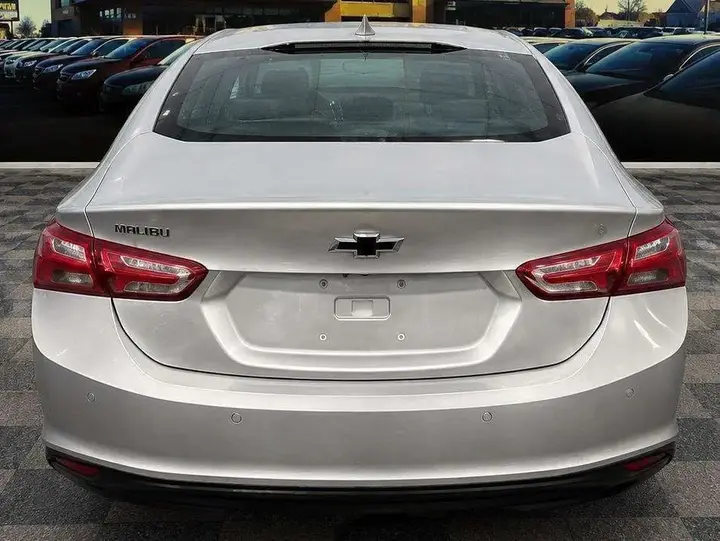 Chevrolet Malibu 2022 photo 4