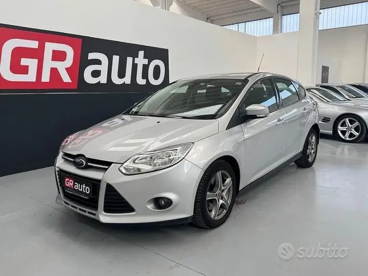 Ford Focus 2013 photo 2