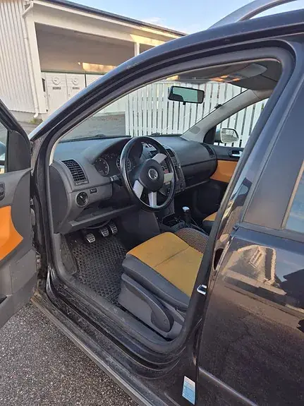 Volkswagen Polo Cross 2008 photo 4