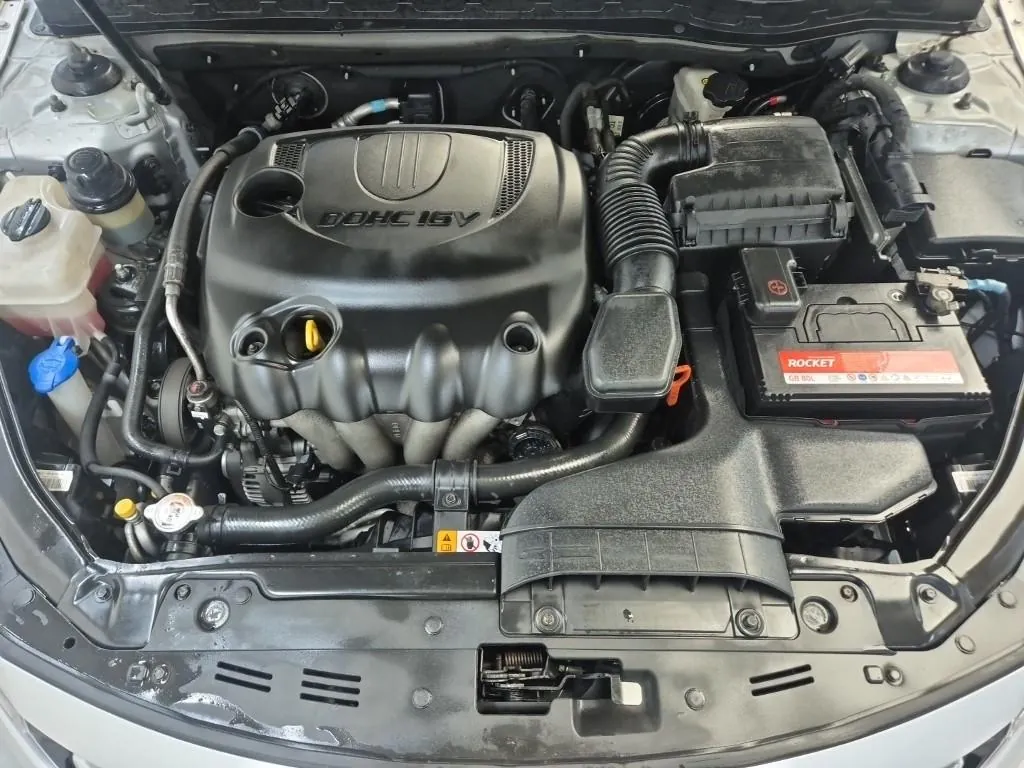 Kia K5 2011 photo 5