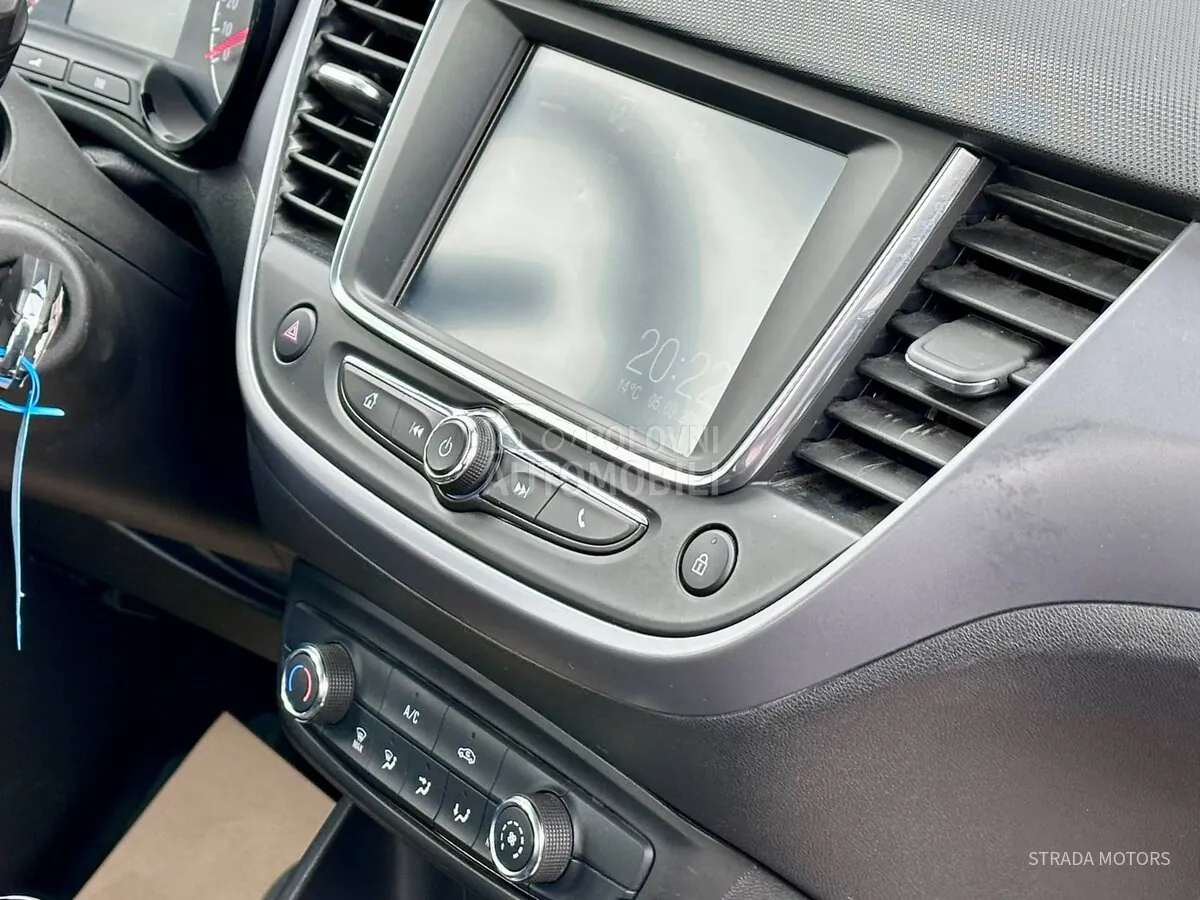Opel Crossland X 2021 photo 3