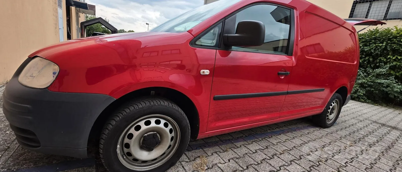Volkswagen Caddy Maxi 2010 photo 4