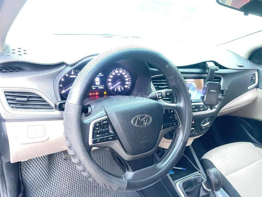 Hyundai Accent 2018 photo 5