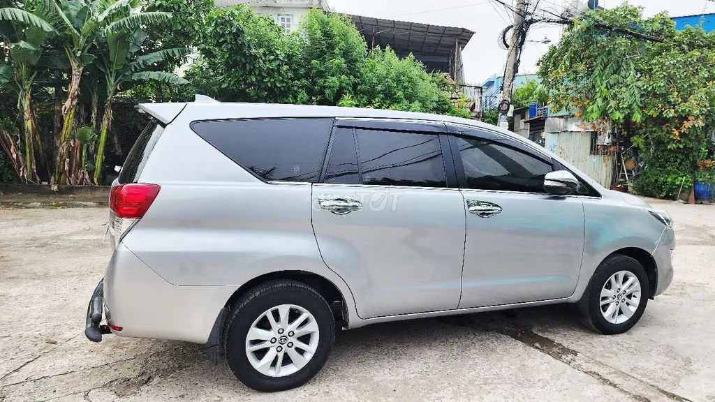 Toyota Innova 2017 photo 5