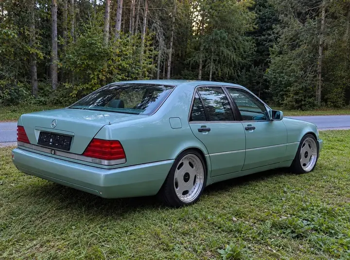 Mercedes-Benz S-Class 1992 photo 2