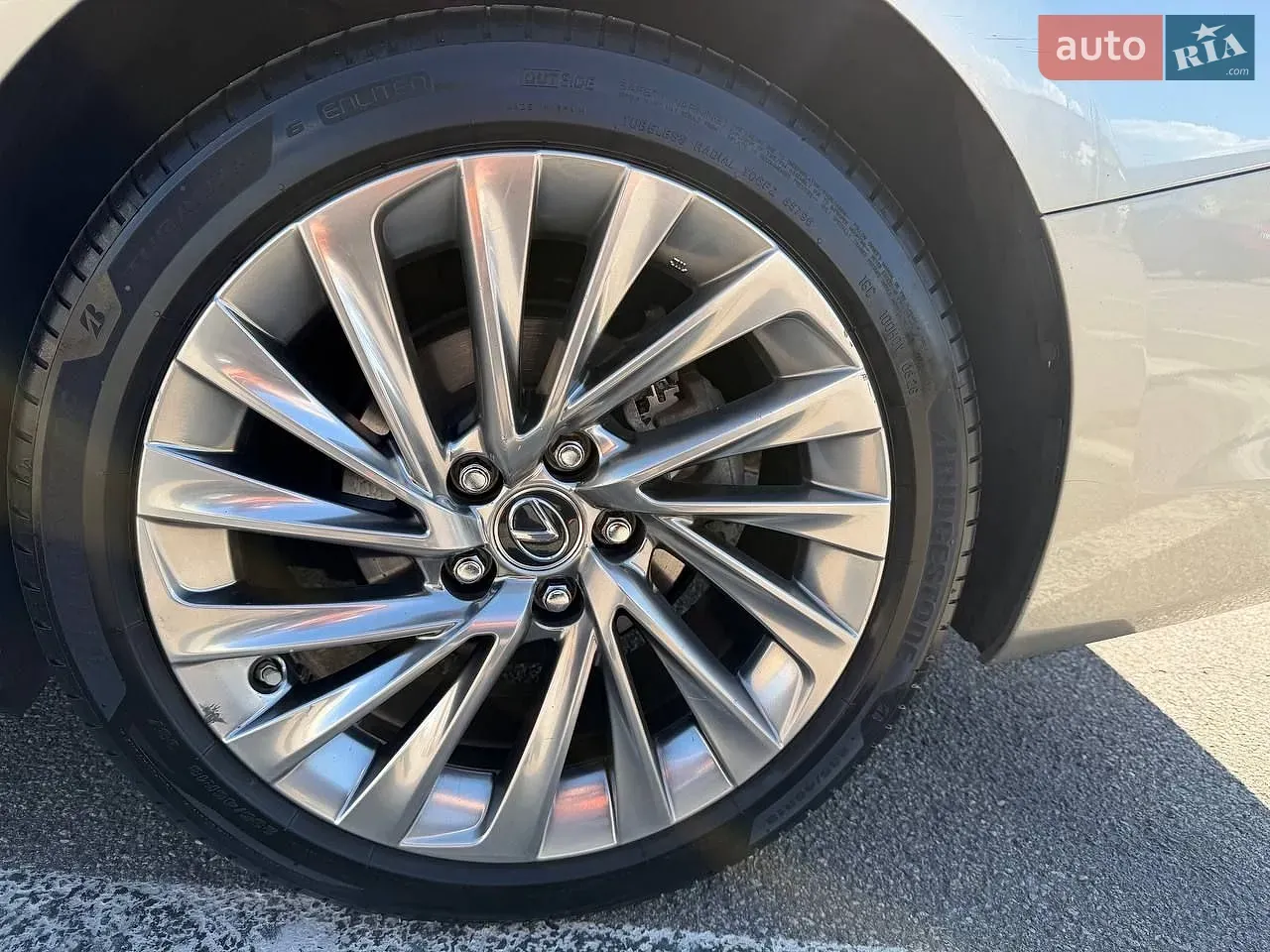 Lexus Es 2023 photo 4
