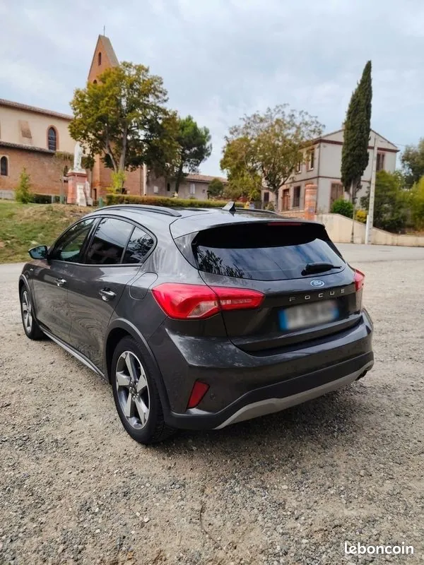 Ford Focus 2019 photo 2