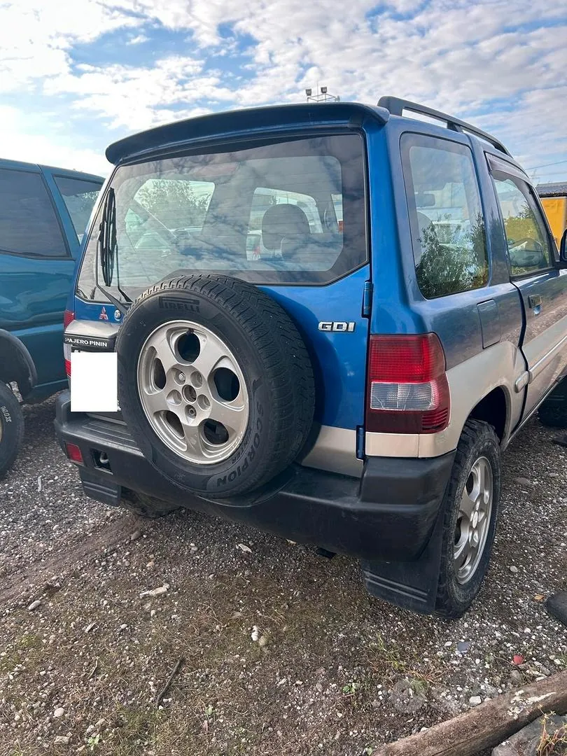 Mitsubishi Pajero 2001 photo 5