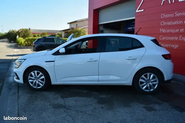 Renault Megane 2022 photo 3