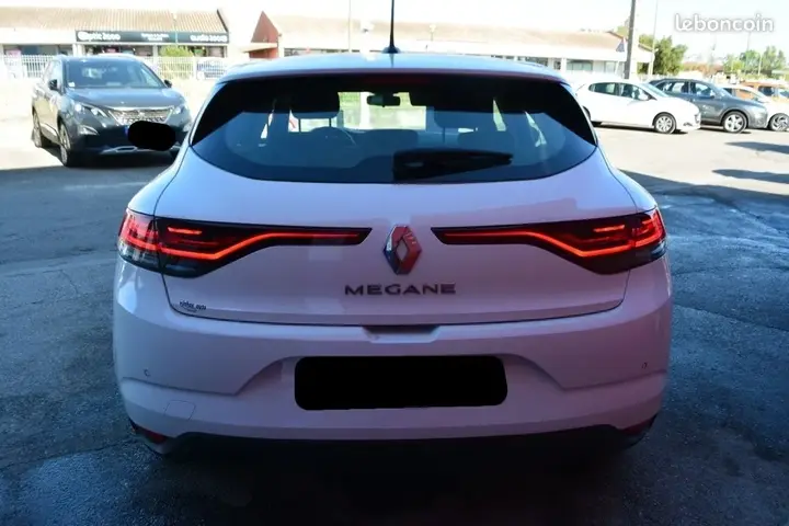 Renault Megane 2022 photo 4