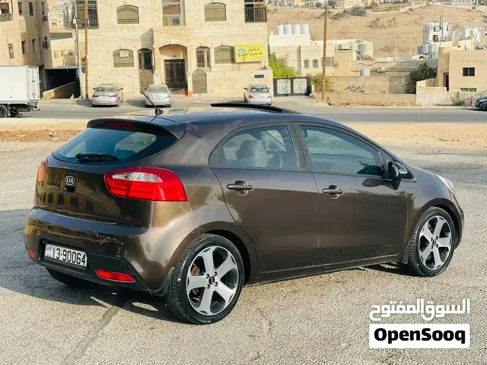 Kia Rio 2012 photo 3
