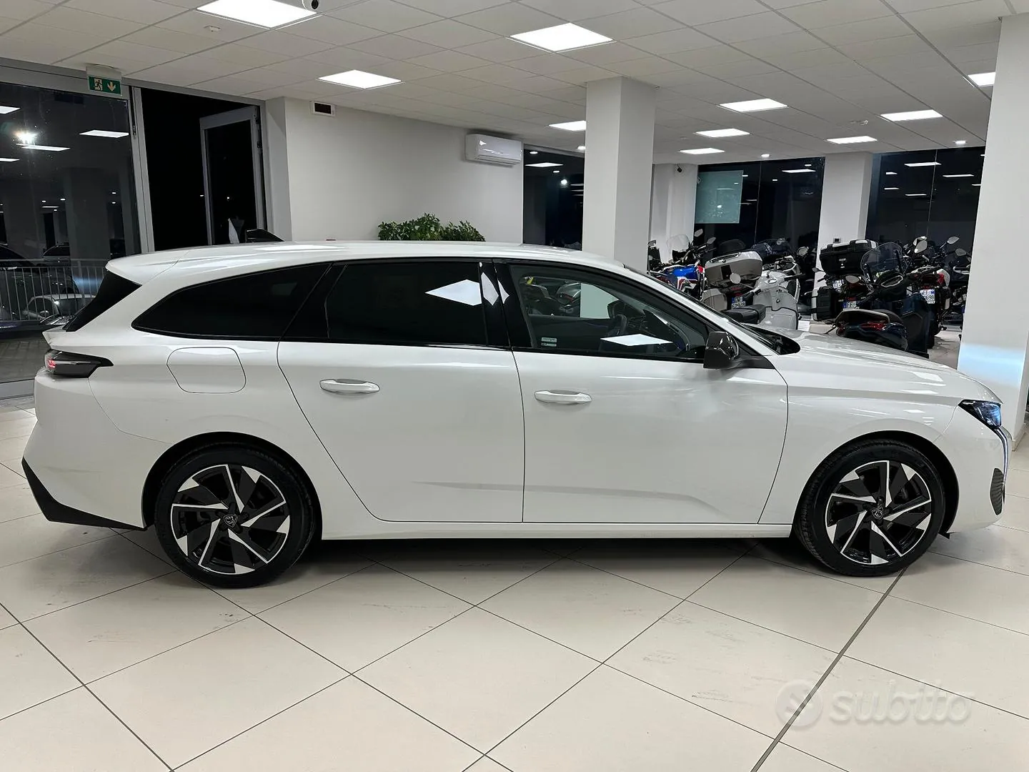 Peugeot 308 2022 photo 4