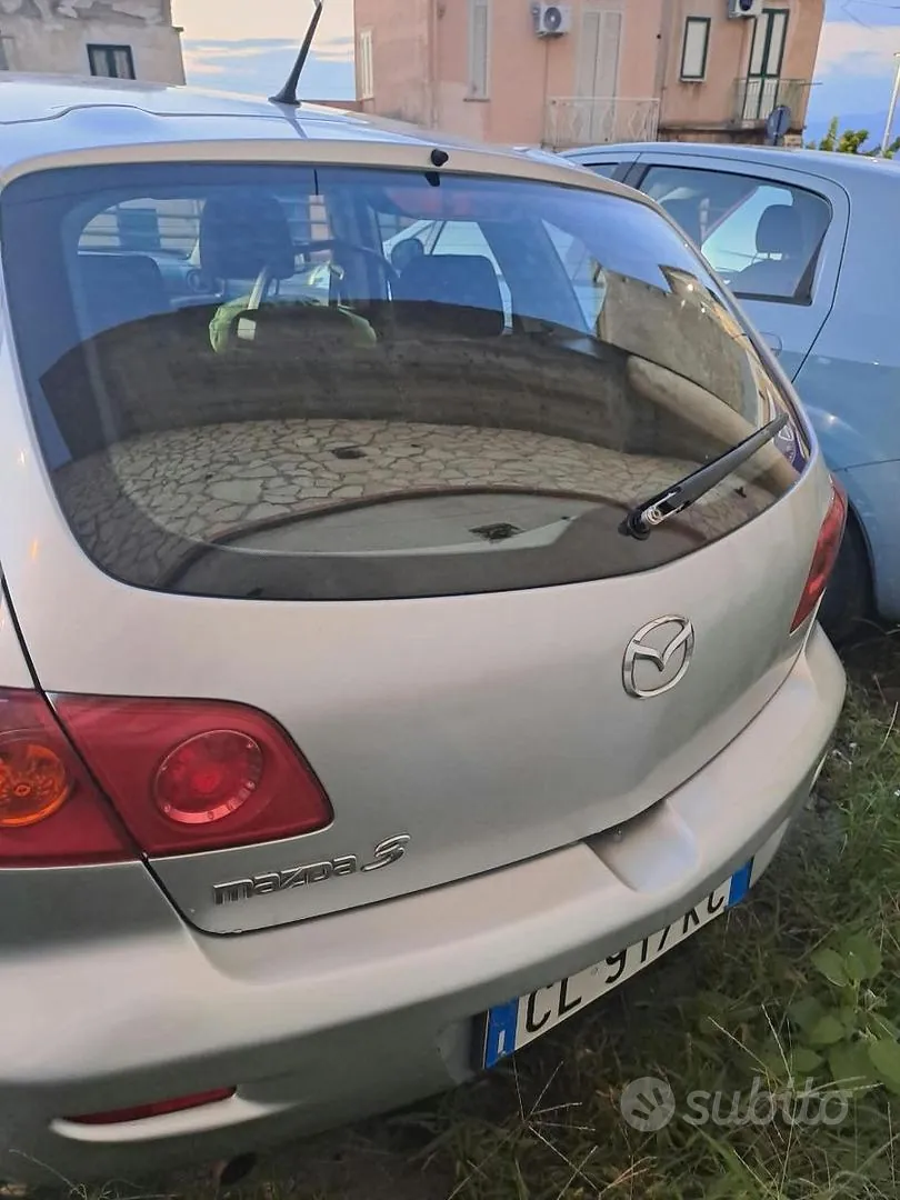 Mazda 3 2003 photo 3