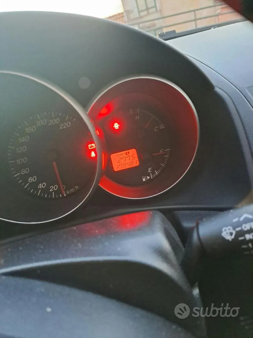 Mazda 3 2003 photo 5