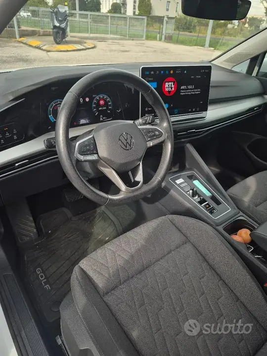 Volkswagen Golf 2024 photo 5