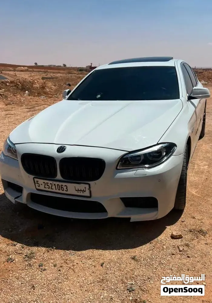 BMW F10 2013 photo 3