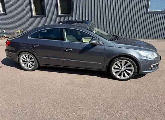 Volkswagen Passat Cc 2011 photo 2