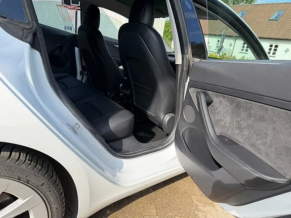 Tesla Model 3 2021 photo 5