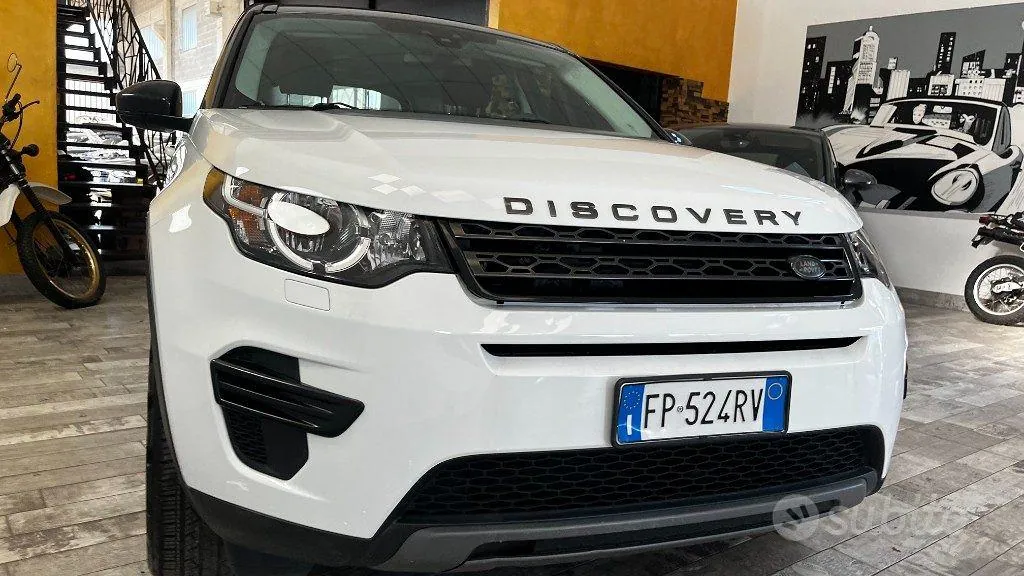 Land Rover Discovery Sport 2018 photo 2