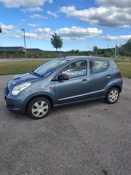 Suzuki Alto 2011 photo 4