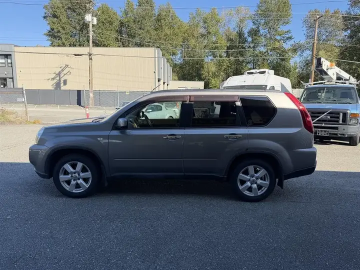 Nissan X-Trail 2009 photo 4