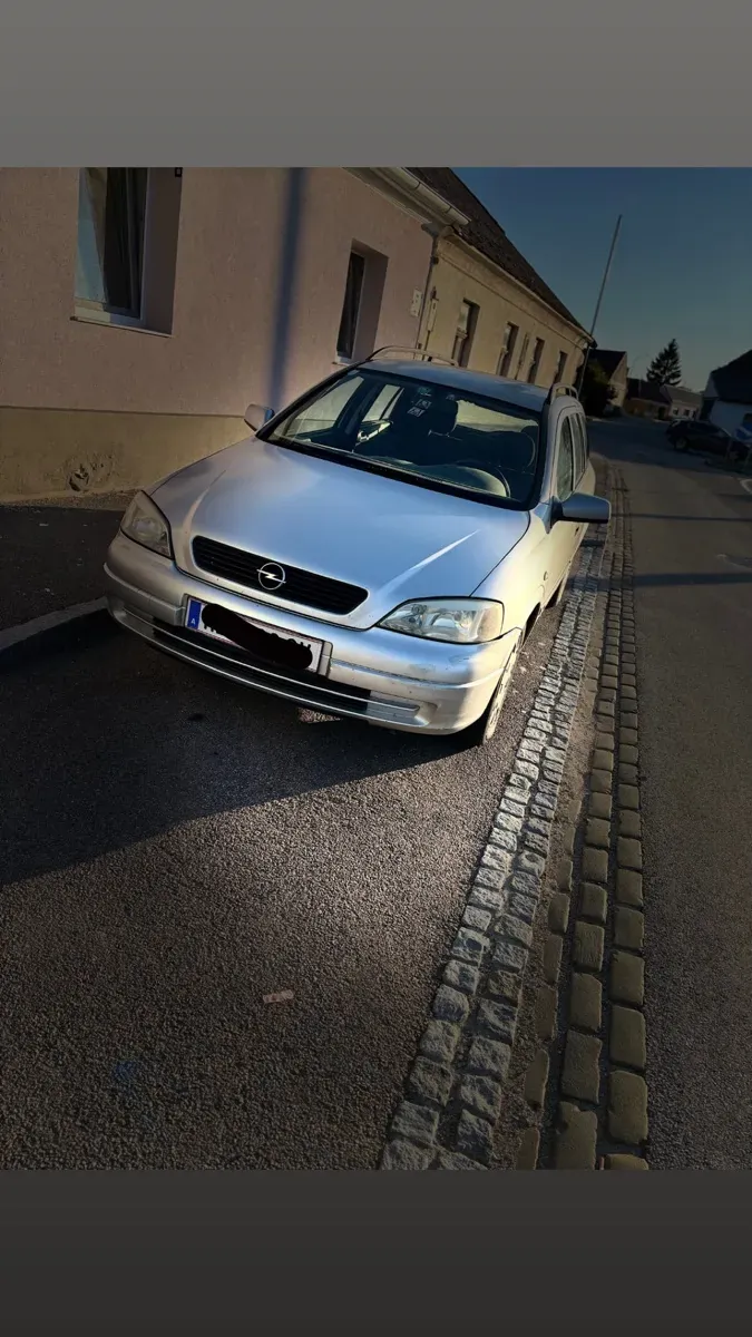 Opel Astra 2003 photo 2