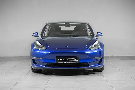 Tesla Model 3 2021 photo 2