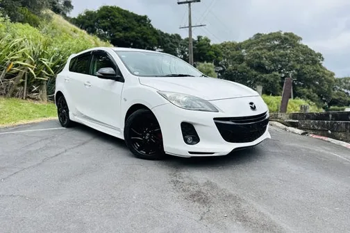 Mazda Axela