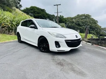 Mazda Axela 2013 photo 2