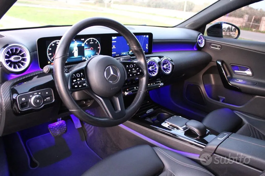 Mercedes-Benz A180D 2018 photo 4