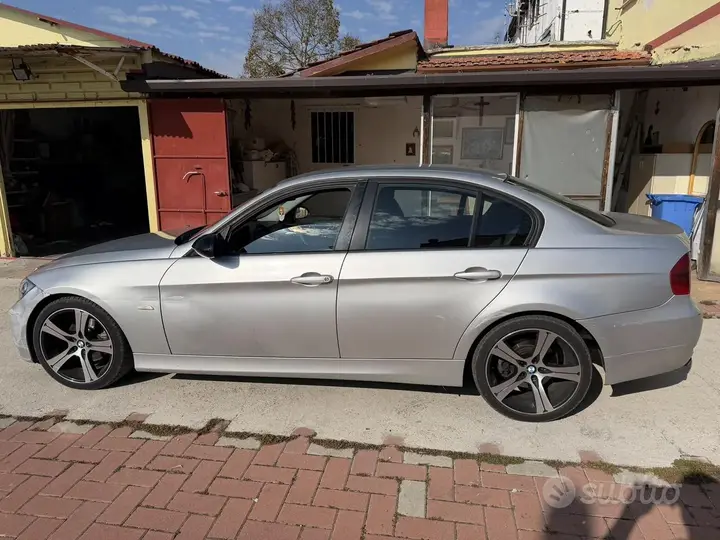 BMW 320D 2005 photo 3