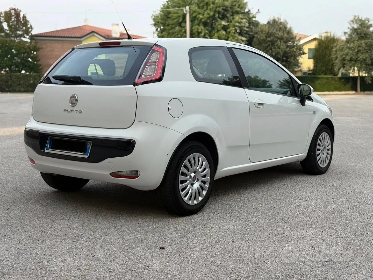 Fiat Punto Evo 2011 photo 5