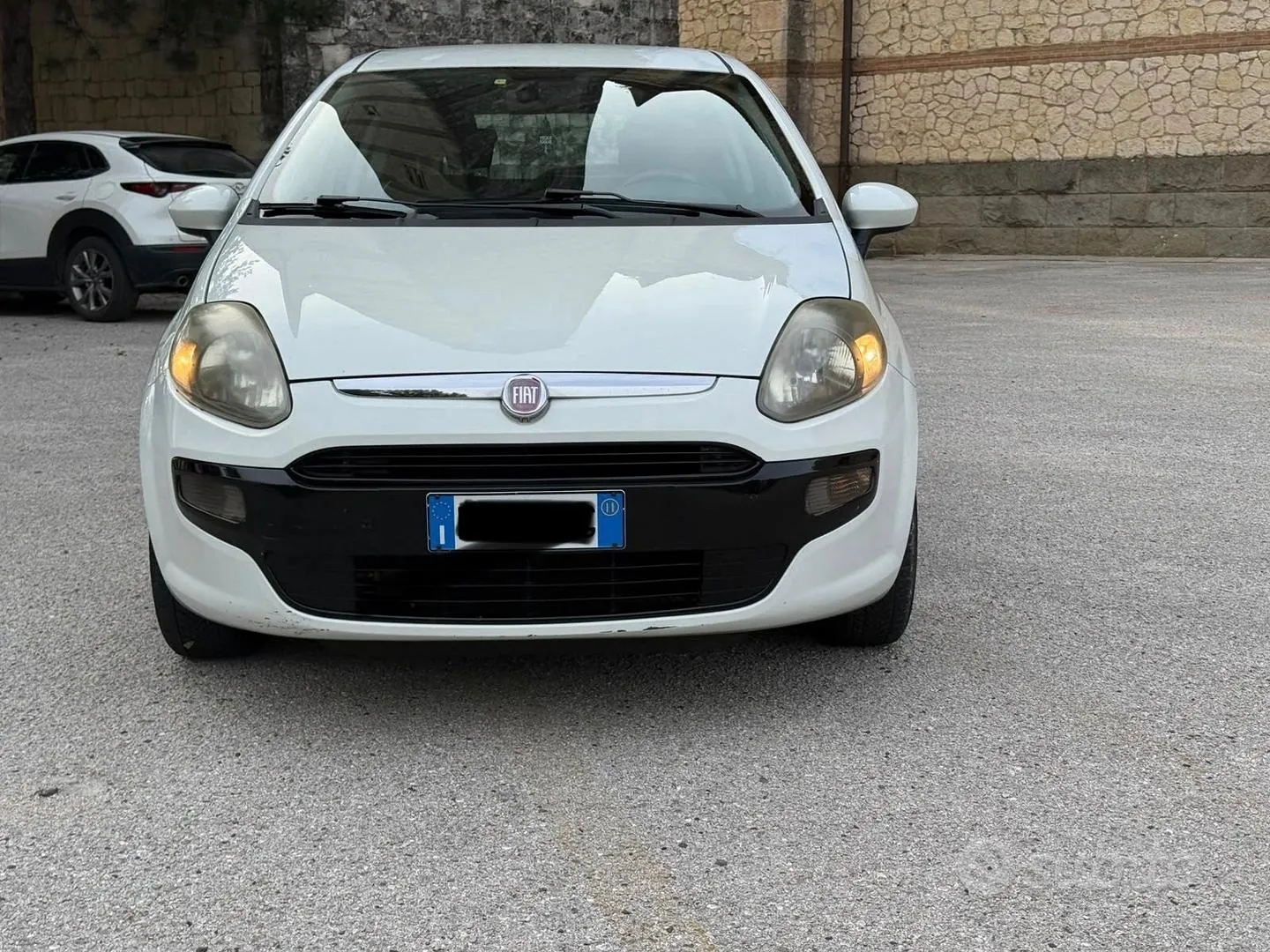 Fiat Punto Evo 2011 photo 2