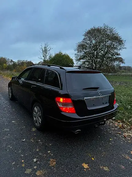 Mercedes-Benz C200 2011 photo 3