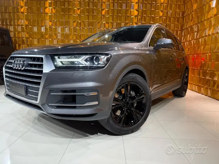 Audi Q7 2019 photo 3