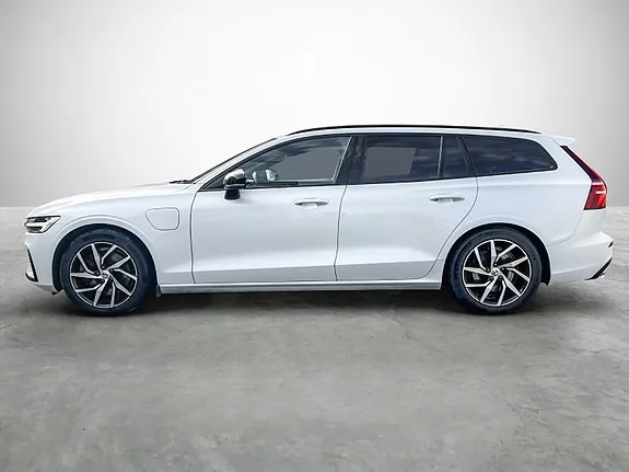 Volvo V60 2019 photo 2