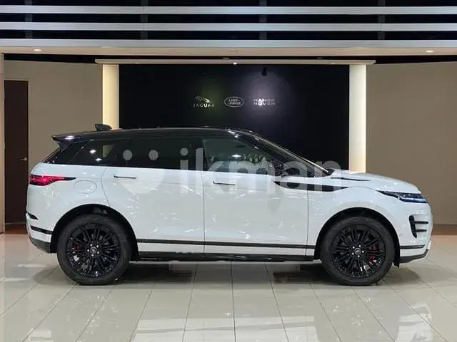 Land Rover Range Rover Evoque 2025 photo 4