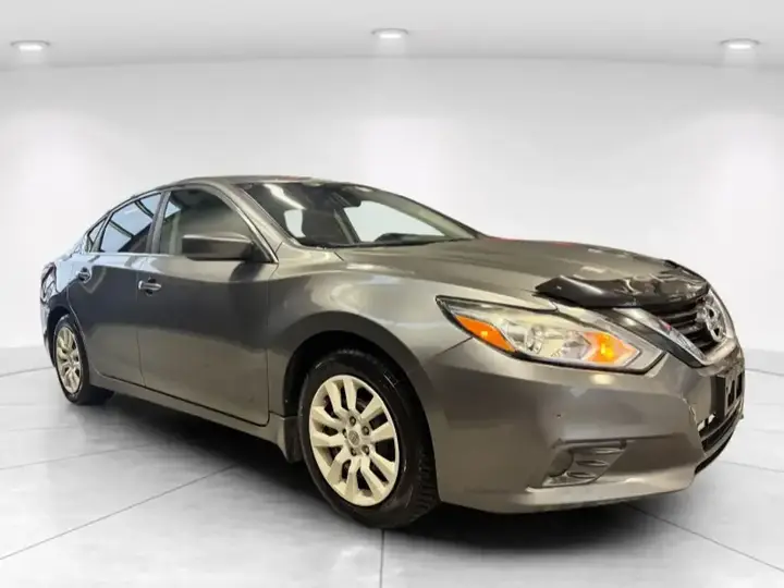 Nissan Altima 2018 photo 3