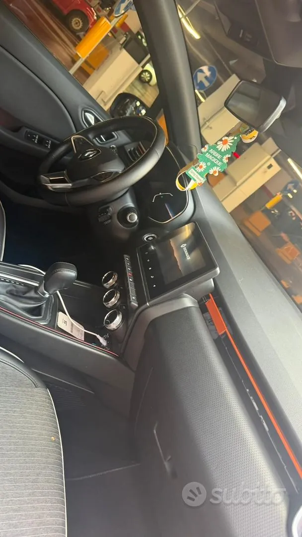 Renault Clio 2021 photo 2