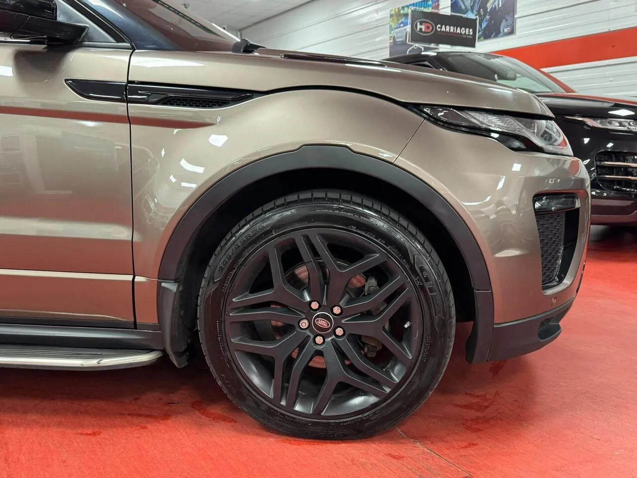 Land Rover Range Rover Evoque 2017 photo 2