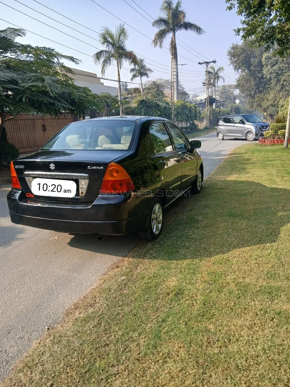 Suzuki Liana
