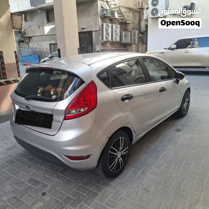 Ford Fiesta 2012 photo 4