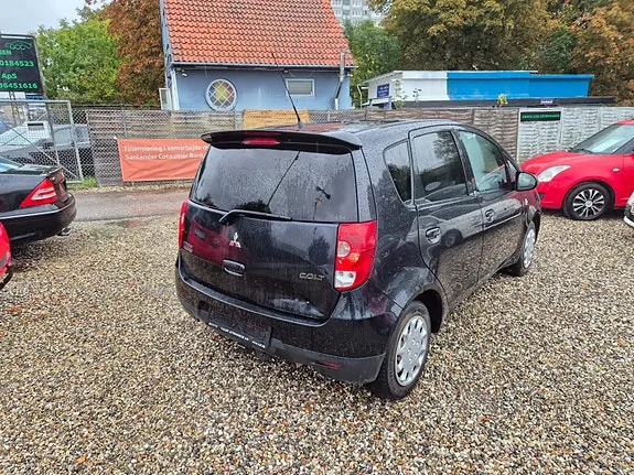 Mitsubishi Colt 2010 photo 4