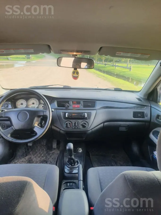 Mitsubishi Lancer 2005 photo 4