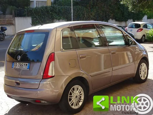 Lancia Musa 2010 photo 4