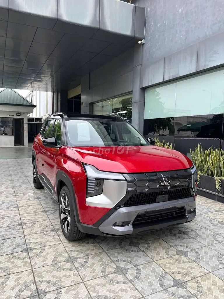 Mitsubishi Destinator